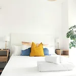 Executive Ja Suites